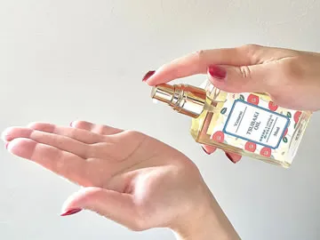 リンスやトリートメントにツバキオイルをまぜる使い方